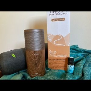 NIB Wireless Chargeable Diffuser for Essential  Oils—PlantTherapy Ultrasonic Kit